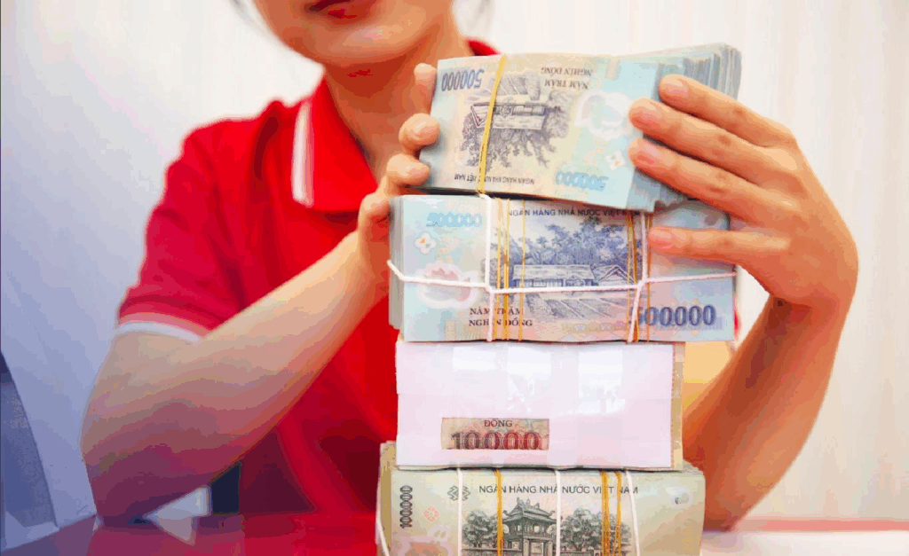 TS Đinh Thế Hiển: Chừng nào doanh nghiệp còn sử dụng dòng tiền tùy tiện, ngân hàng vẫn phải chuộng bất động sản thế chấp