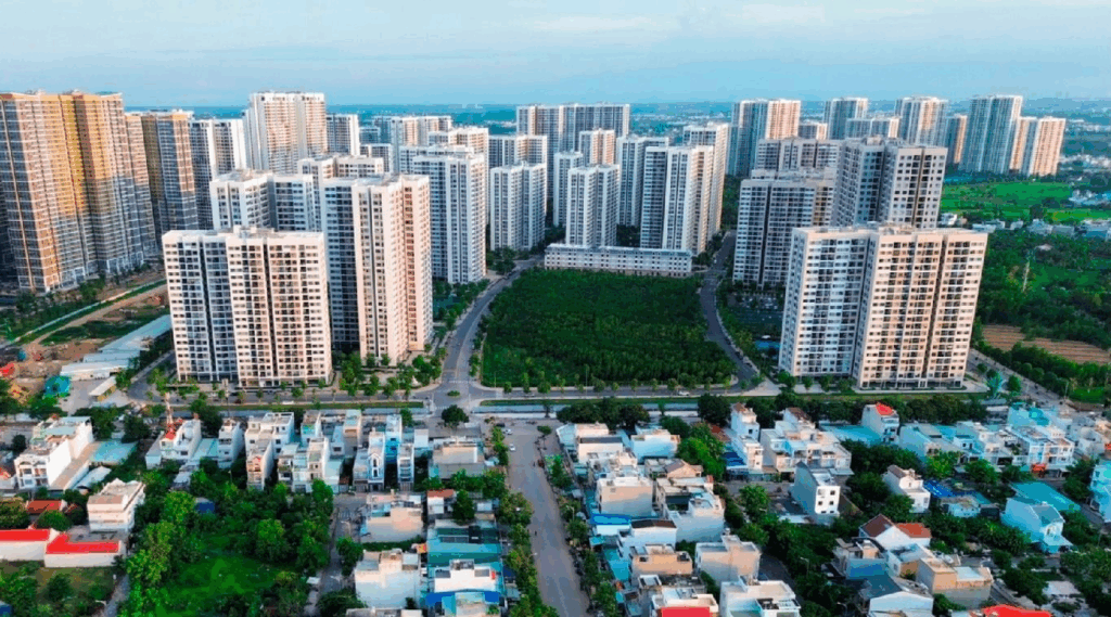 TS Đinh Thế Hiển: Chừng nào doanh nghiệp còn sử dụng dòng tiền tùy tiện, ngân hàng vẫn phải chuộng bất động sản thế chấp